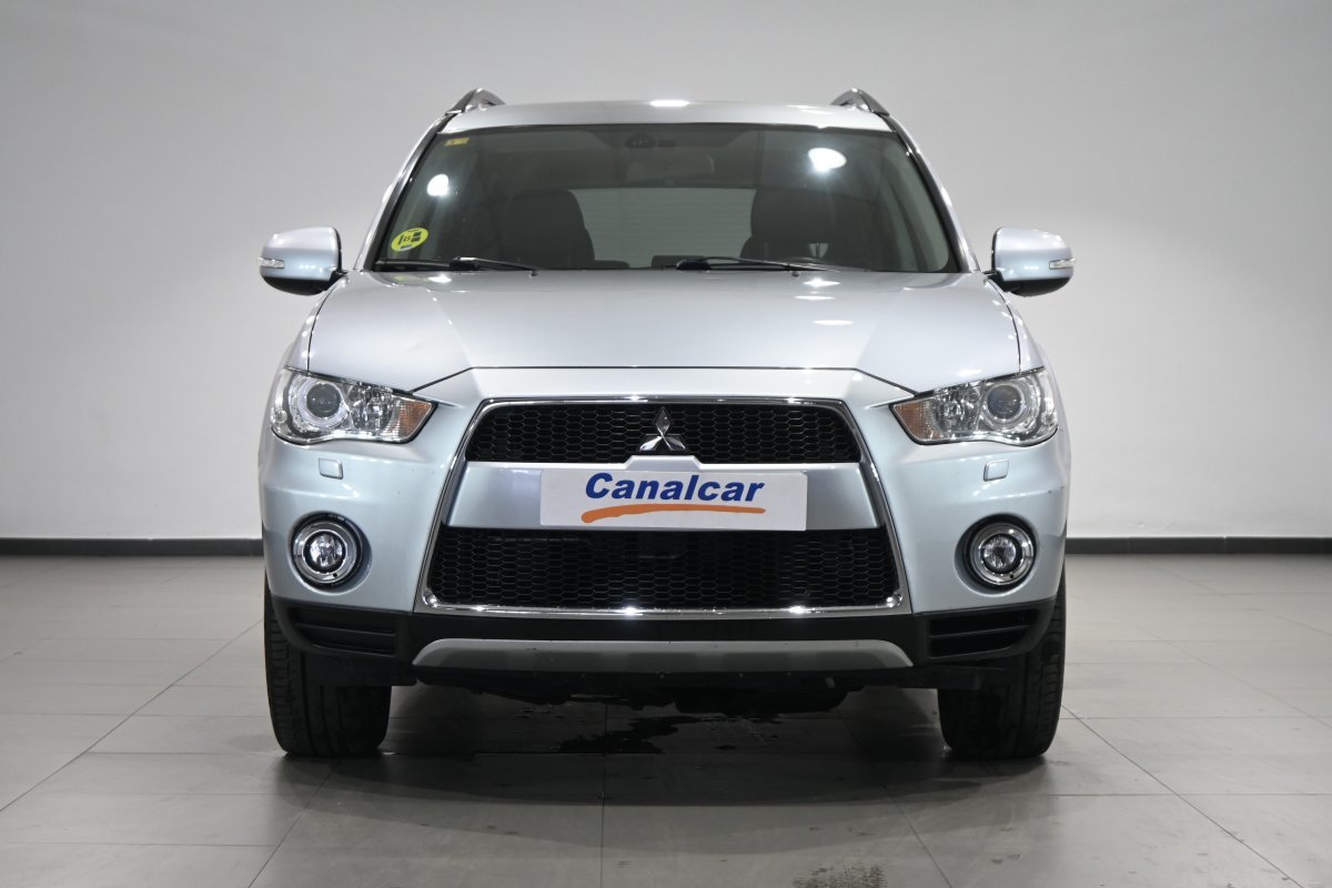 Foto Mitsubishi Outlander 2 Foto Mitsubishi Outlander 2