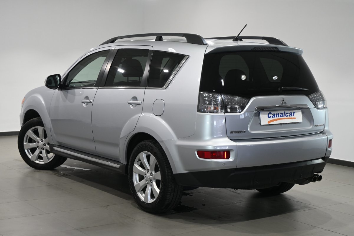 Foto Mitsubishi Outlander 6 Foto Mitsubishi Outlander 6