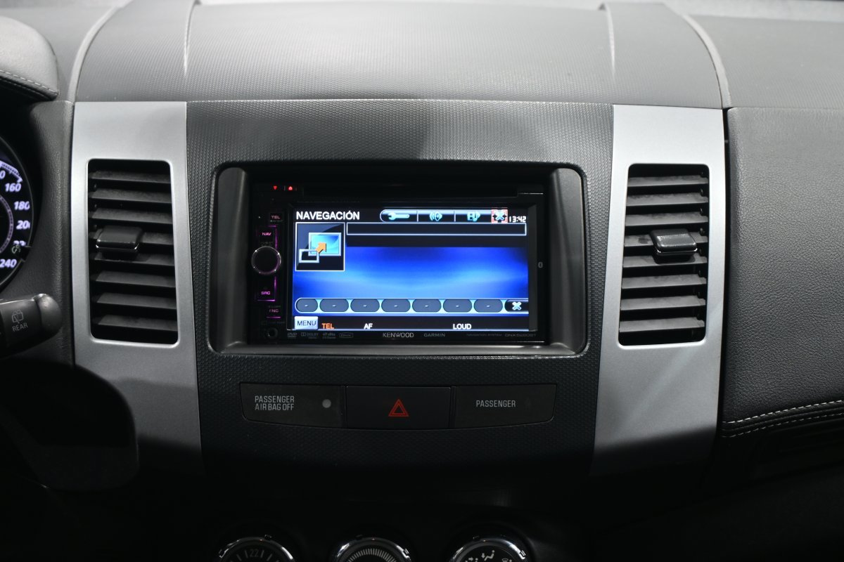 Foto Mitsubishi Outlander 14 Foto Mitsubishi Outlander 14
