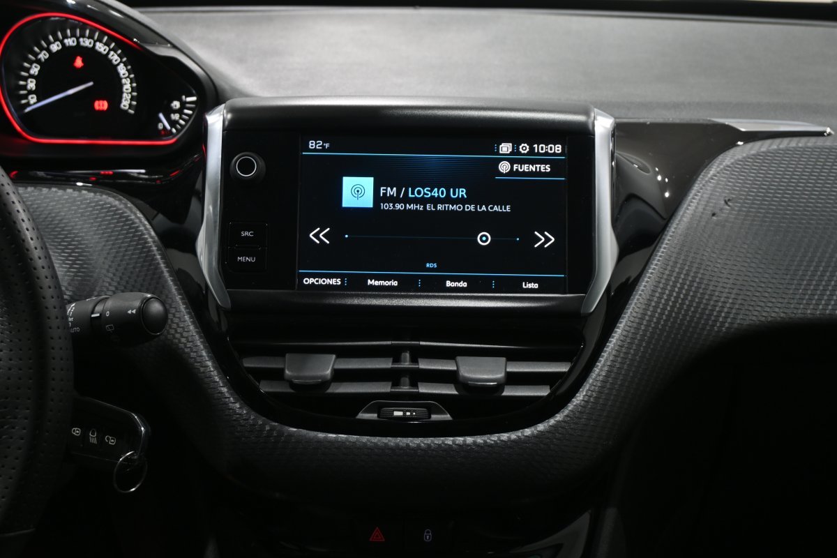 Foto Peugeot 2008 14 Foto Peugeot 2008 14