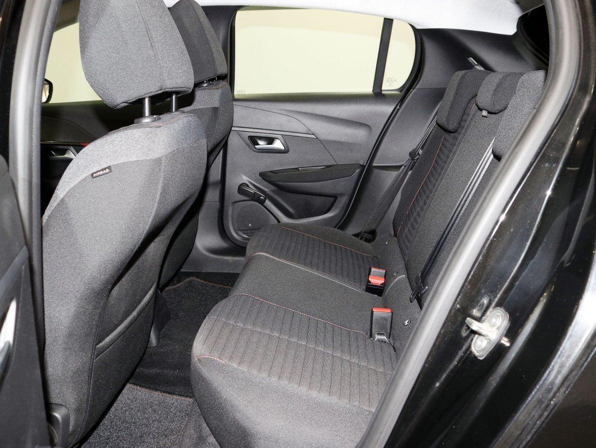 Foto Peugeot 208 15 Foto Peugeot 208 15