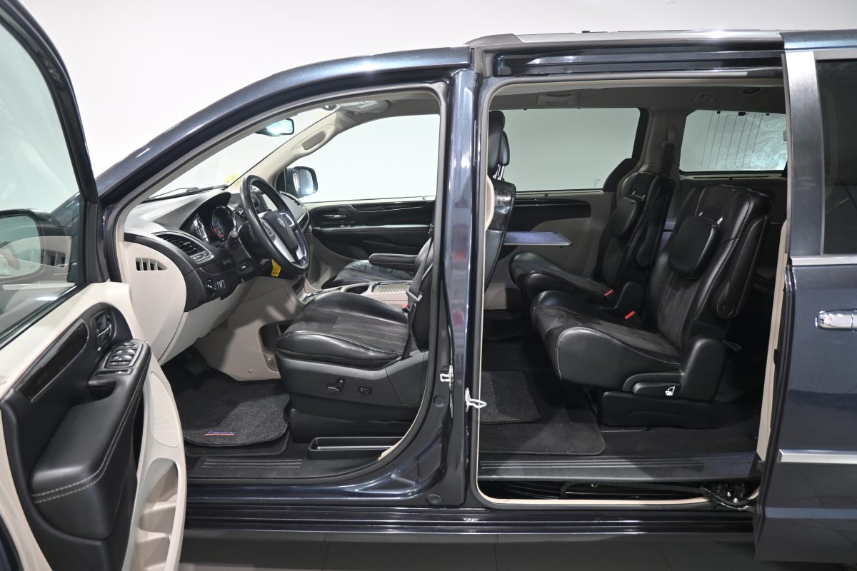Foto Lancia Voyager 11 Foto Lancia Voyager 11