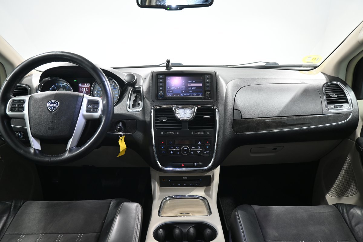 Foto Lancia Voyager 20 Foto Lancia Voyager 20