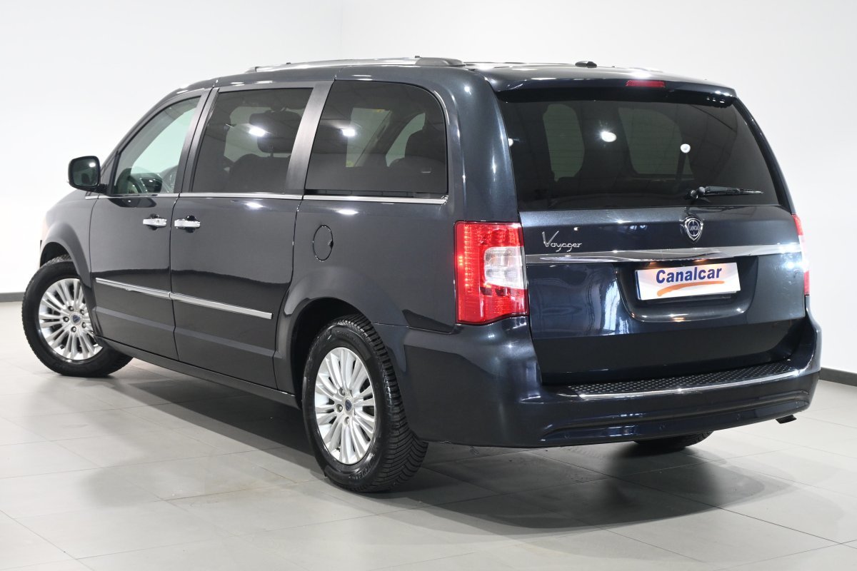 Foto Lancia Voyager 6 Foto Lancia Voyager 6