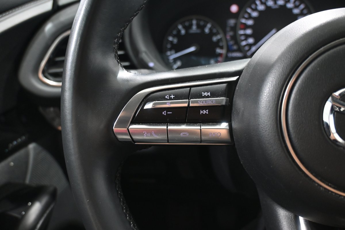 Foto Mazda CX-30 25 Foto Mazda CX-30 25
