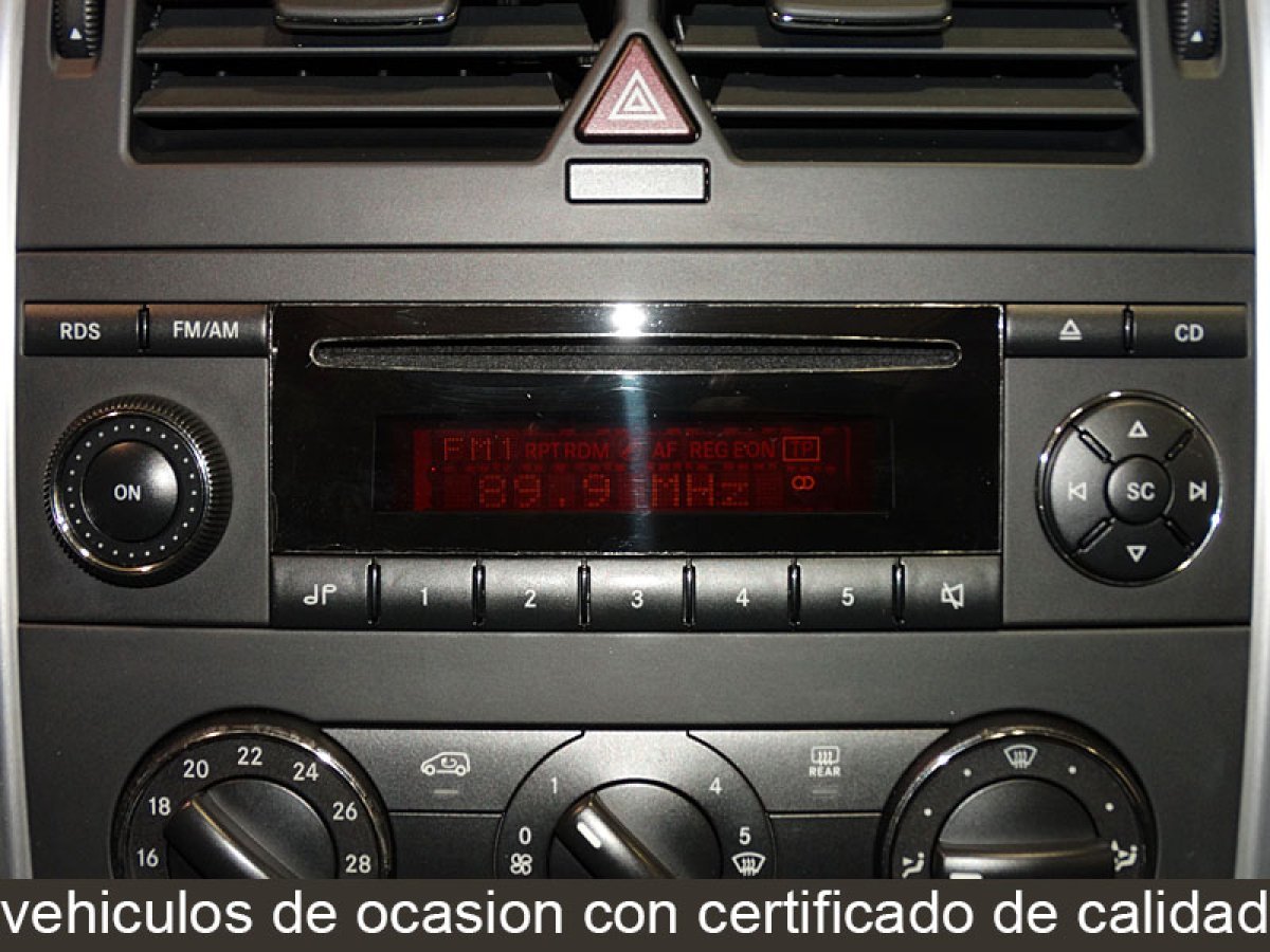 Foto Mercedes-Benz Clase B 18 Foto Mercedes-Benz Clase B 18