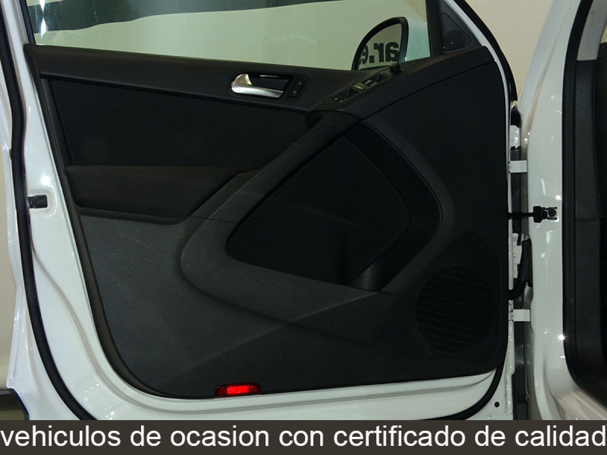 Foto Volkswagen Tiguan 19