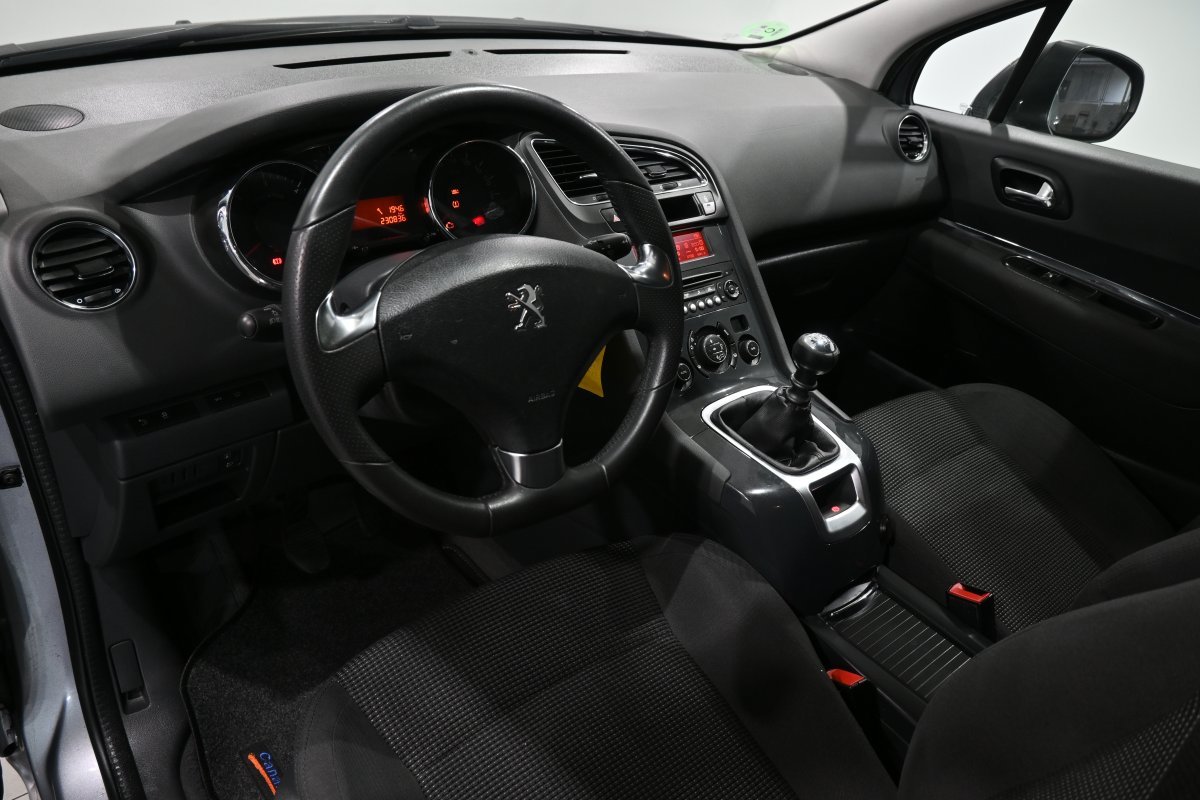 Foto Peugeot 5008 9